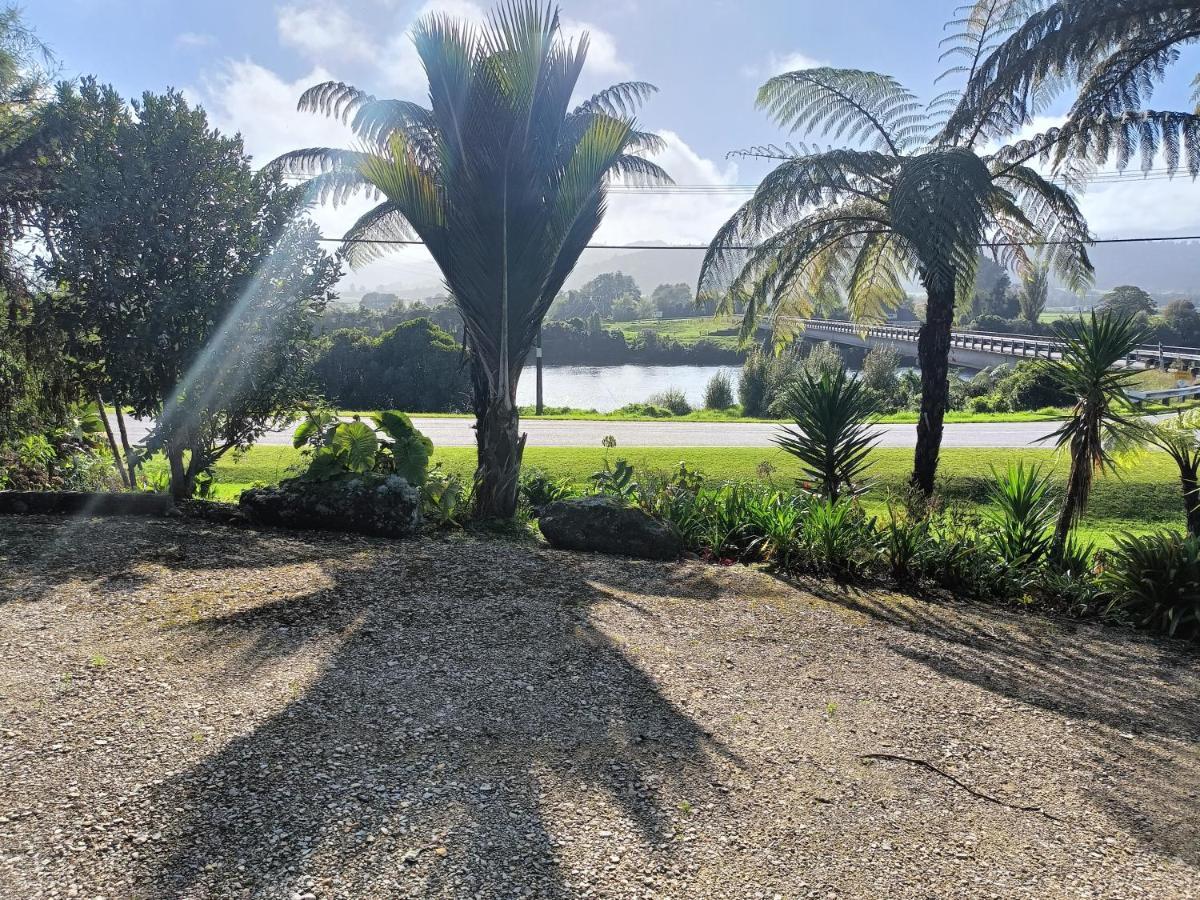Riverstone Retreat Karamea 외부 사진