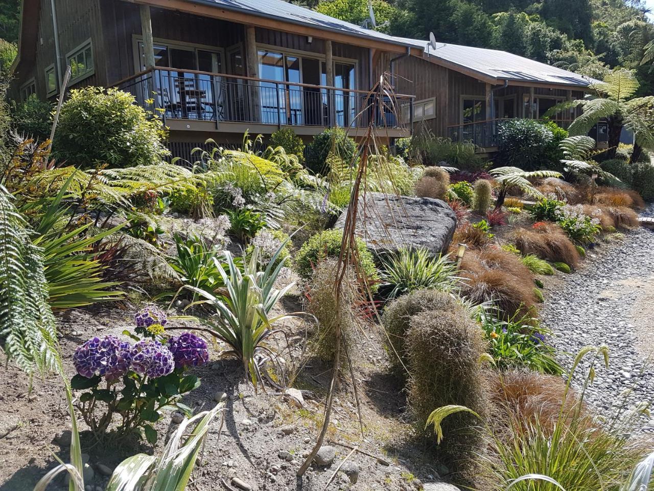 Riverstone Retreat Karamea 외부 사진